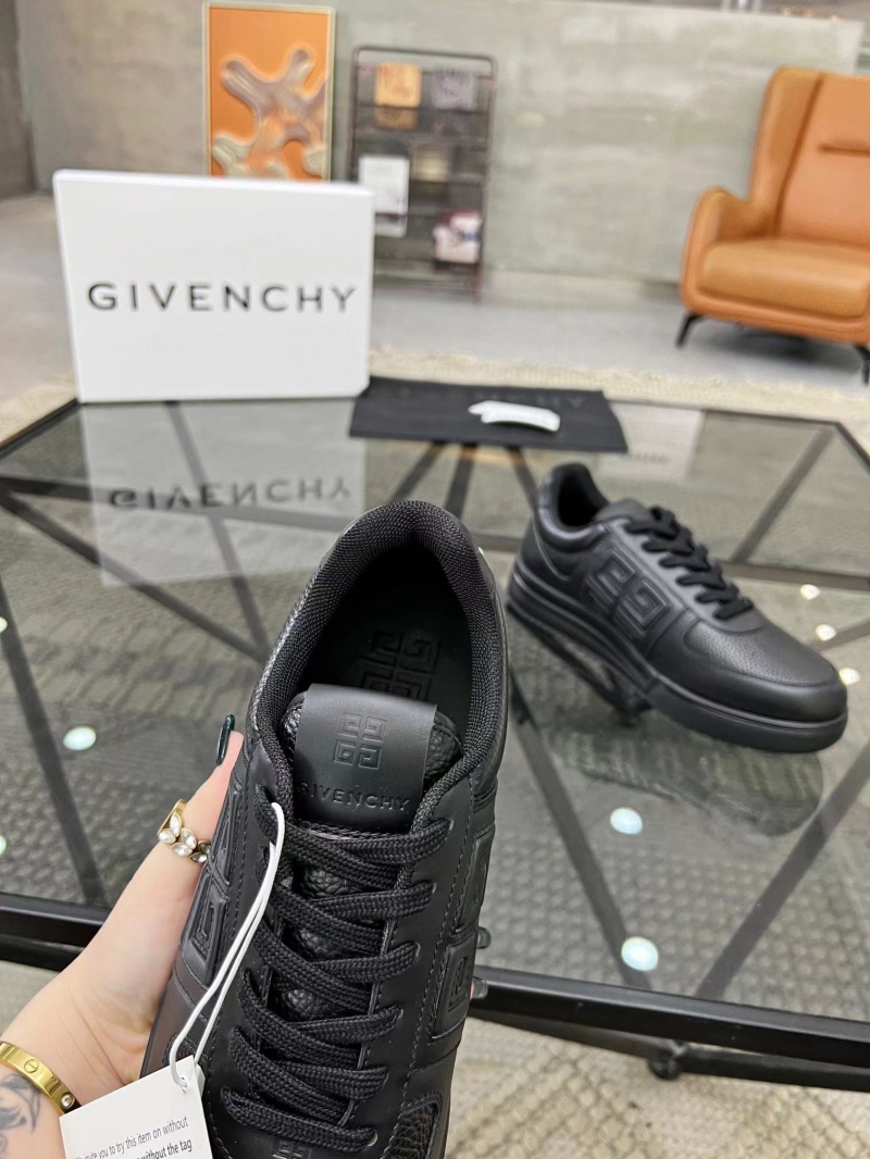 Givenchy Sneakers